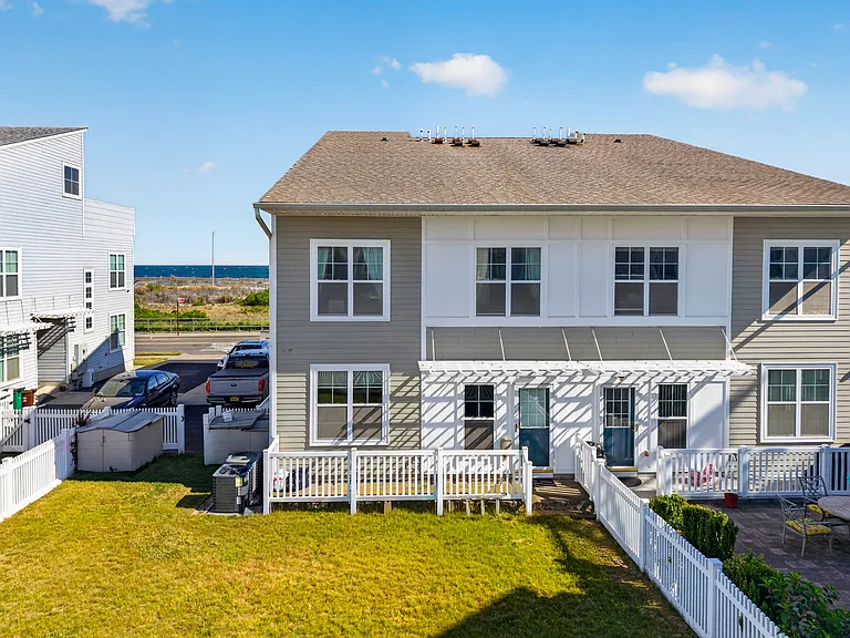 7110 Beach Front Rd #1 — Photo 13