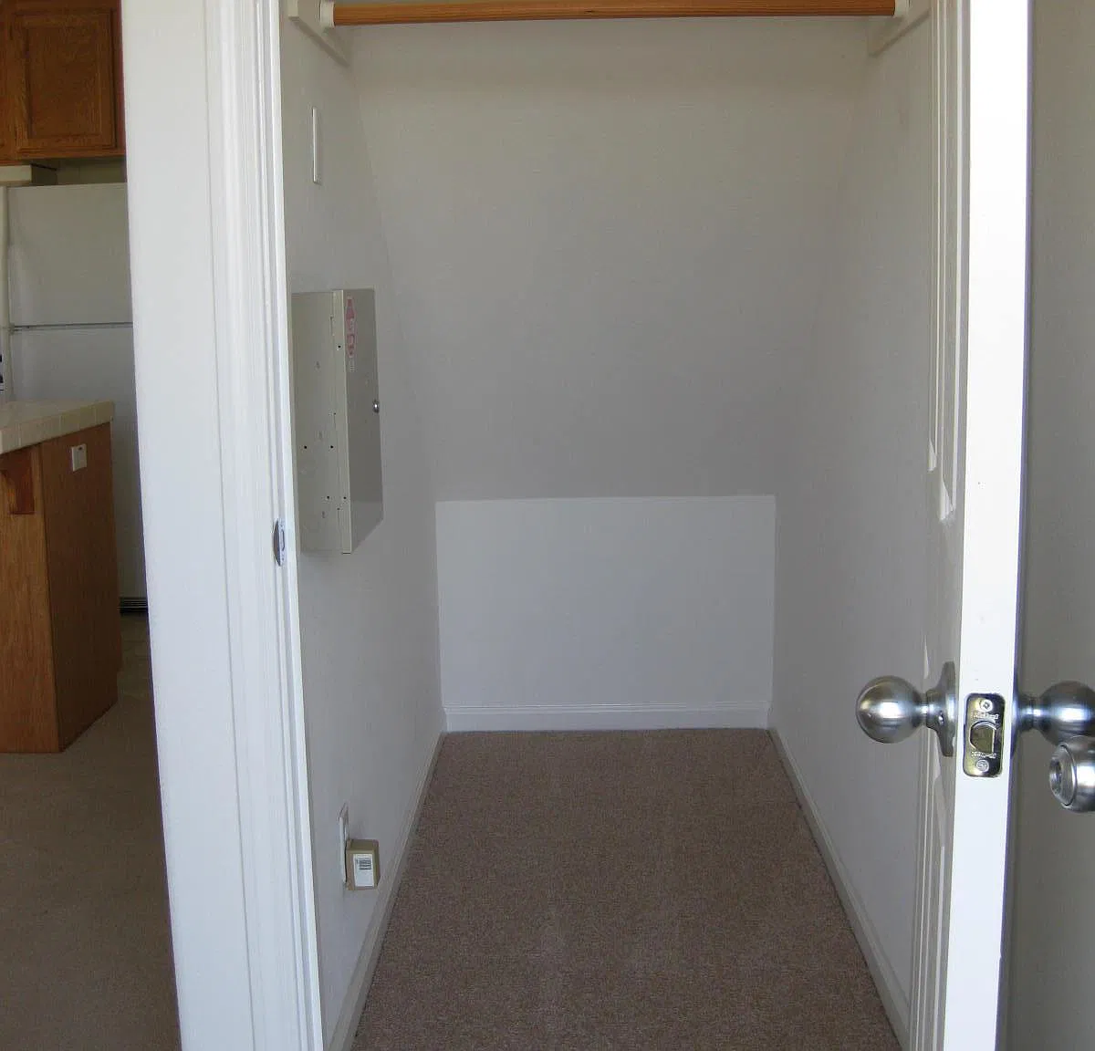 1 bed, 1100 sqft, $1,975 — Photo 2