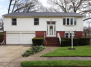 232 Home St, Valley Stream, NY 11580