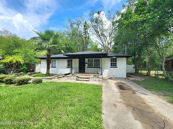 2nd image of 2611 SUNNY ACRES Drive N