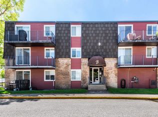 80 N Galbraith Dr SW #21B, Calgary, AB T3E3H2