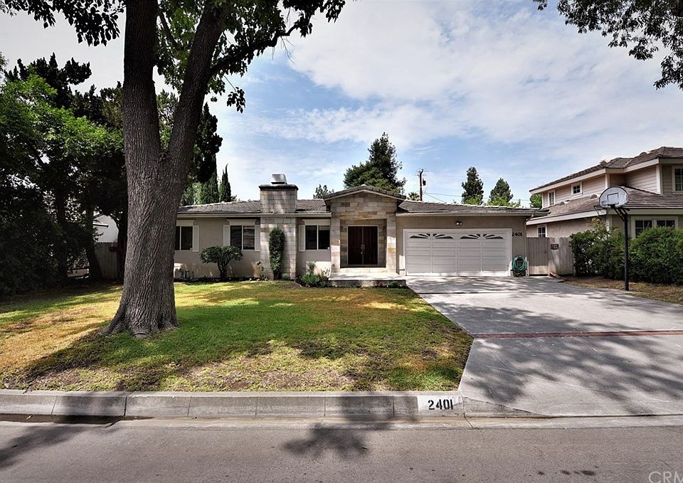 2nd image of 2401 Louise Ave