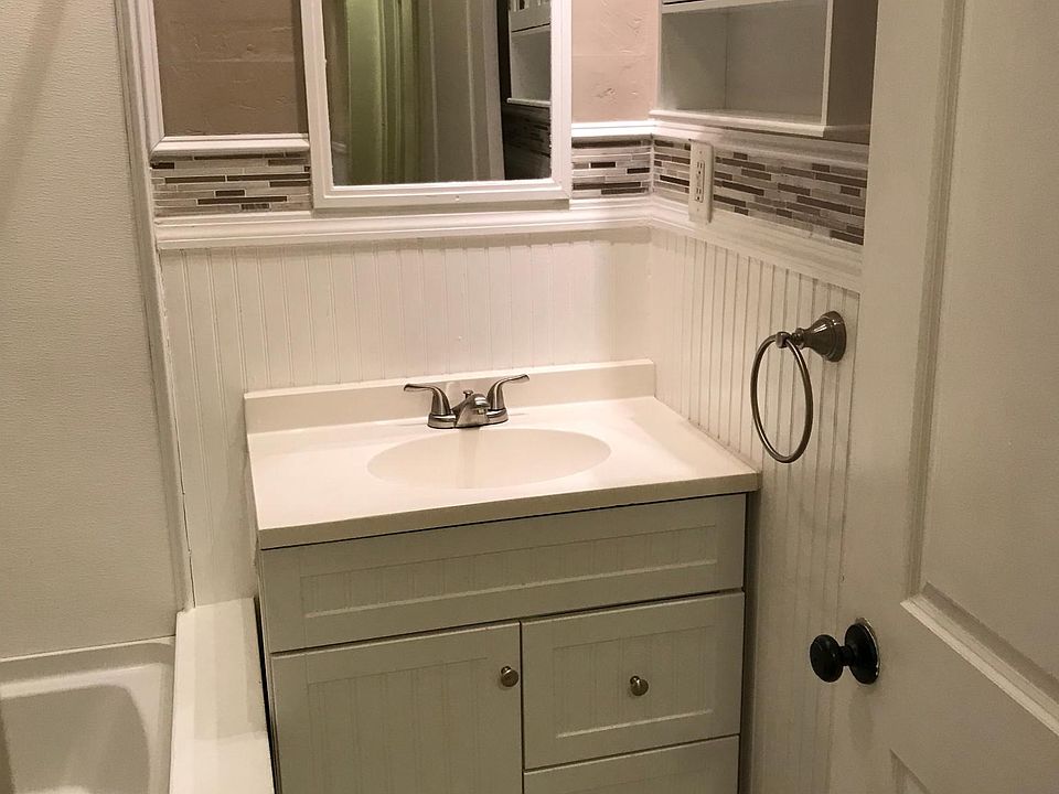 1st image of 4909 Hyde Ave