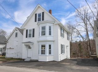 17 Epping St, Raymond, NH 03077