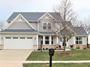 1304 Fieldstone Dr, Savoy, IL 61874
