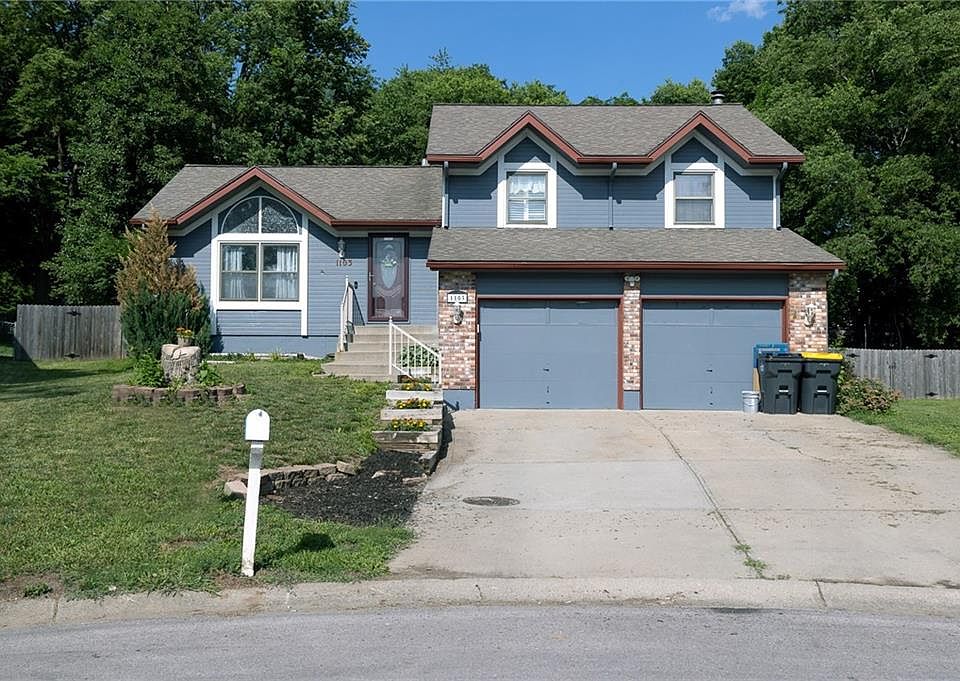 1103 SW Eastman Ct, Blue Springs, MO 64015 Zillow