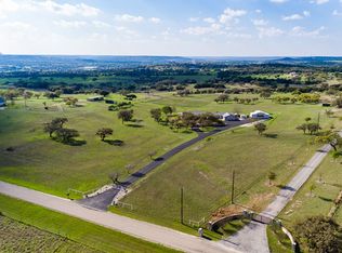 234 Creekwood Rd, Kerrville, TX 78028