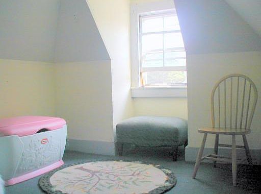 5th Bedroom (3rd floor)