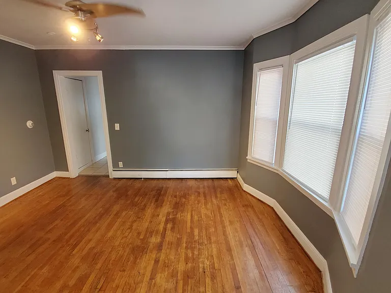 507 Oxford St #1 — Photo 8