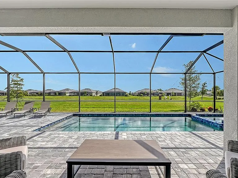 17140 Albatross Rd — Photo 39