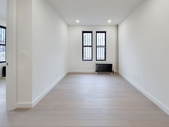 3rd image of 19 Wyckoff St APT 9