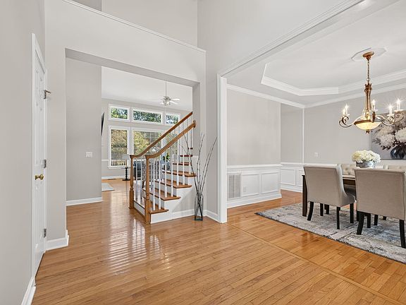 4th image of 105 Ecklin Ln