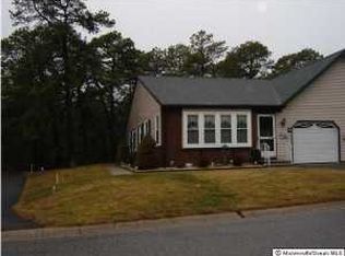 9 Penwood Rd, Livingston, NJ 07039