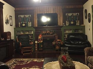 39 Rhoda Ave, Leechburg, PA 15656