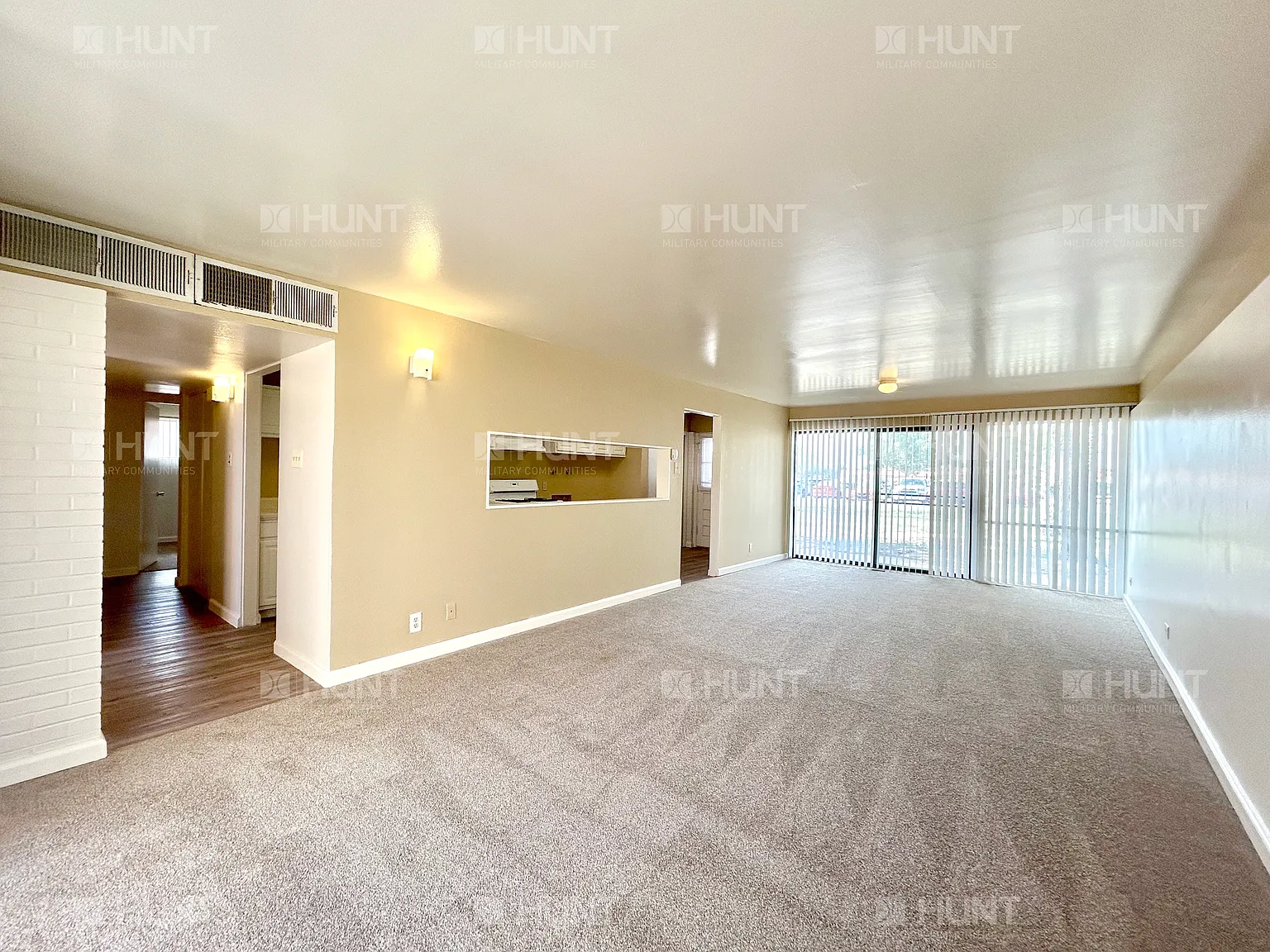 4 bed, 1250 sqft, $1,750 — Photo 2