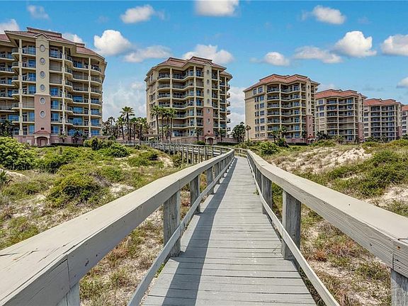 3rd image of 4634 Carlton Dunes Dr
