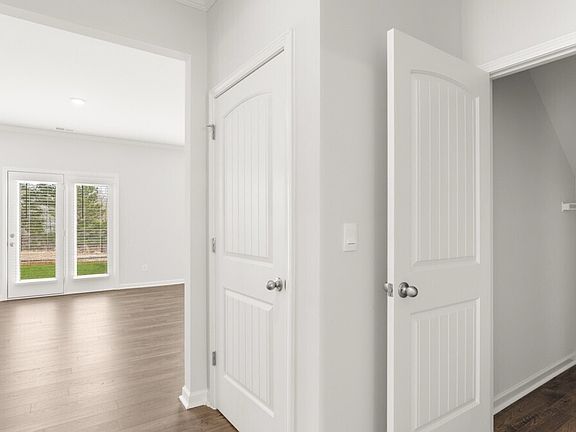 5th image of 274 Thompson Ridge Ln