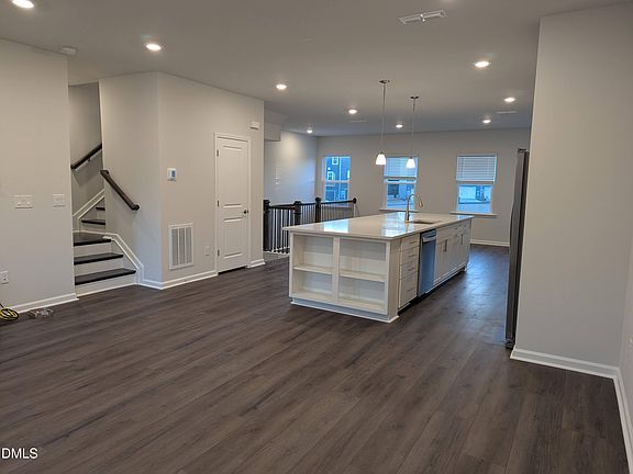 4th image of 777 Larkspur Bowl Way
