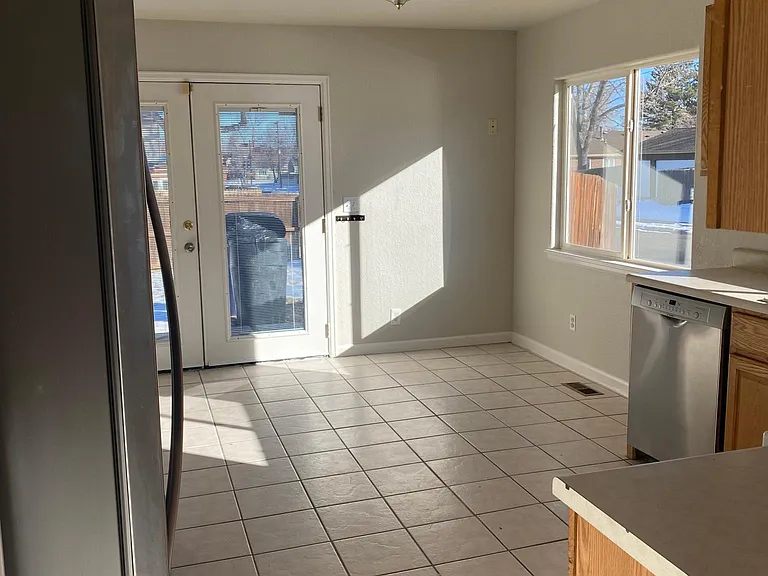 3390 S Elm St — Photo 10