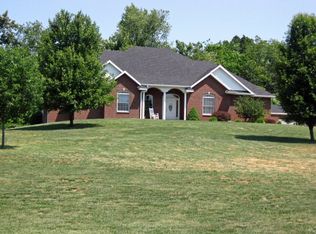 5820 Bridlespur Ln, Jefferson City, MO 65109