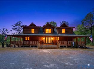 8401 Hicks Island Rd, Lanexa, VA 23089