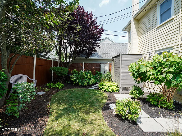 511 Asbury Ave #MAIN HOME — Photo 46