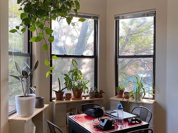 2nd image of 2070 S Damen Ave #3