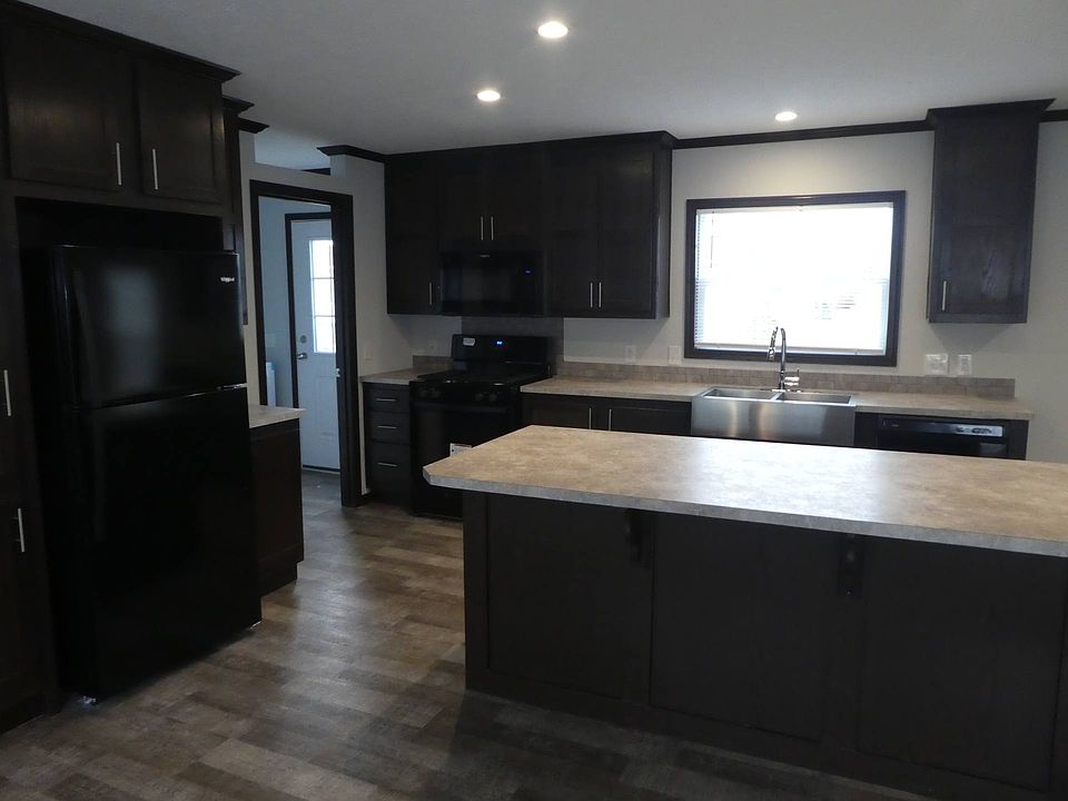 1st image of 1575 Paree St #515