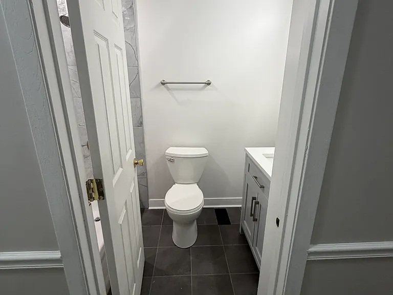 446 Wyeth Cir — Photo 19