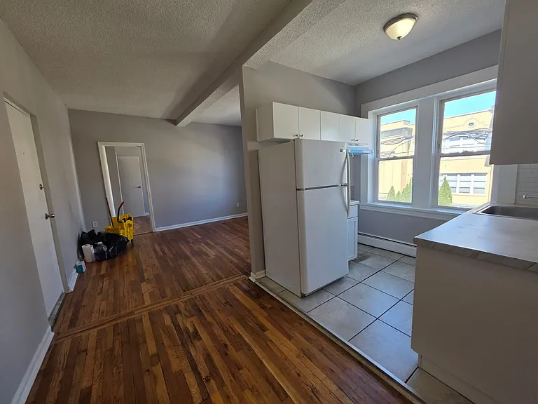 335 Wells St #2B — Photo 9