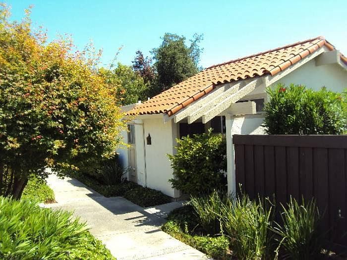 1st image of 8071 Park Villa Cir