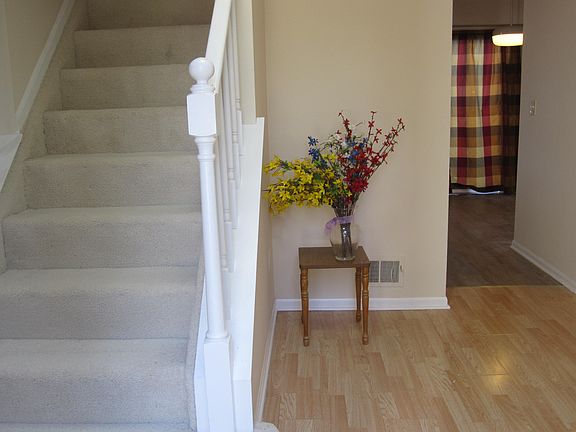 4th image of 3105 Turnberry Ln