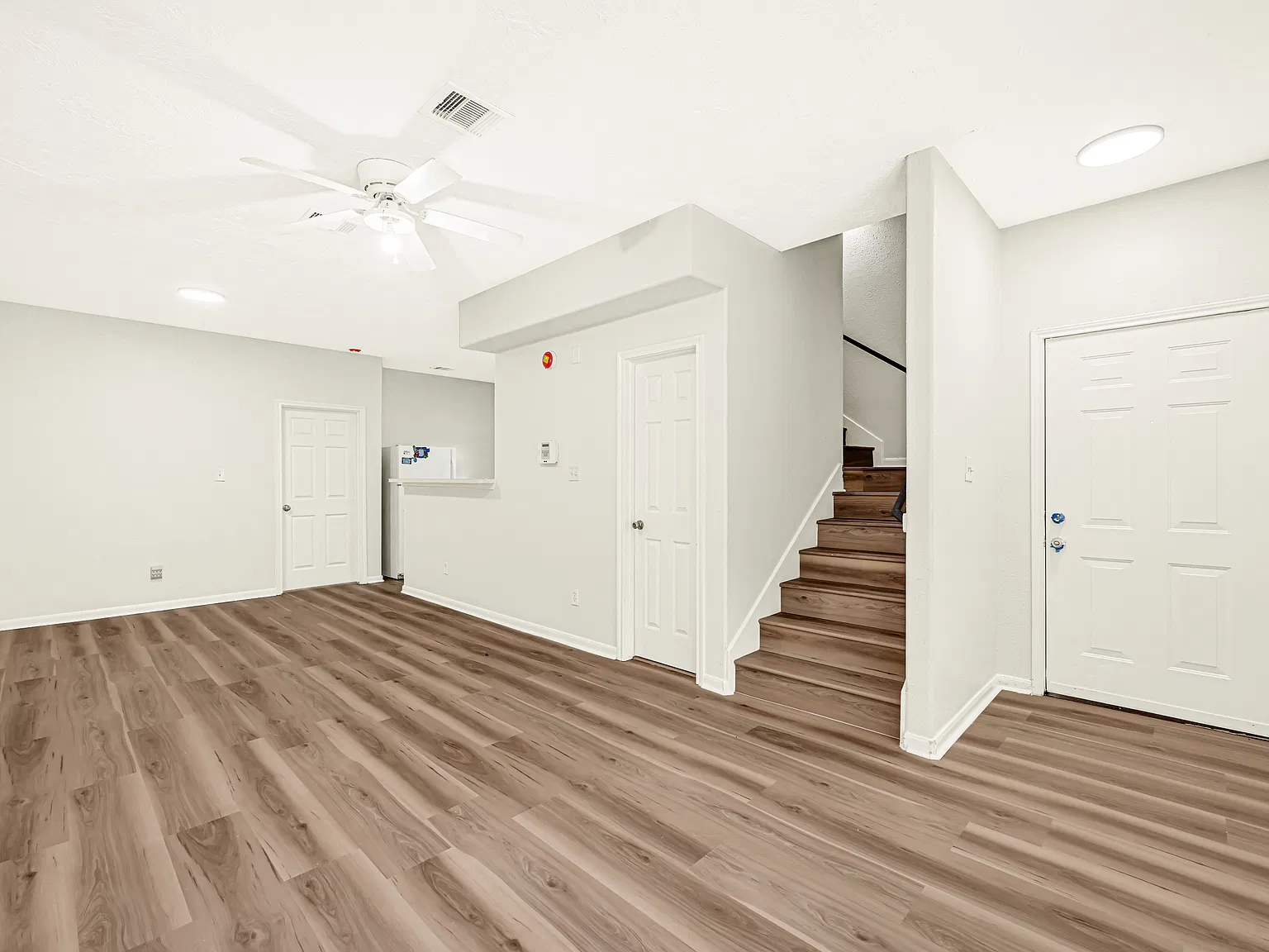 4 bed, 2.5 bath, 2944 sqft, $1,750 — Photo 3