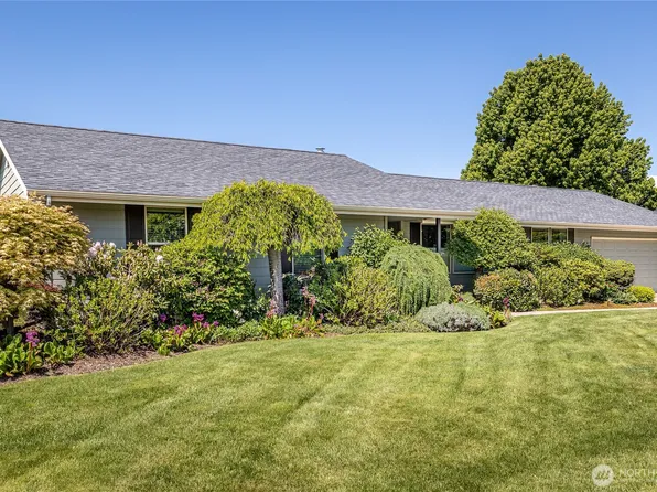 1484 Elmwood Street, Wenatchee, WA 98801