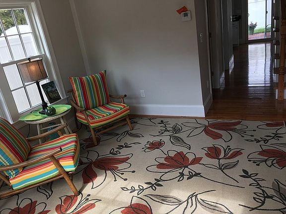 4th image of 40 Washington St #1