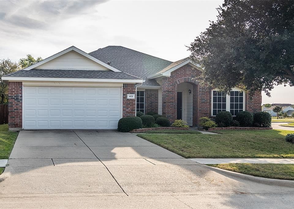 1st image of 413 Oxford Dr