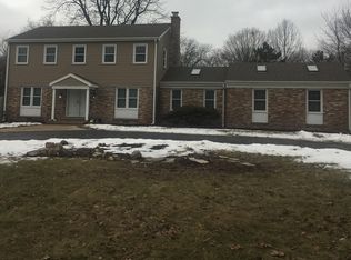 4S562 Fender Rd, Naperville, IL 60563