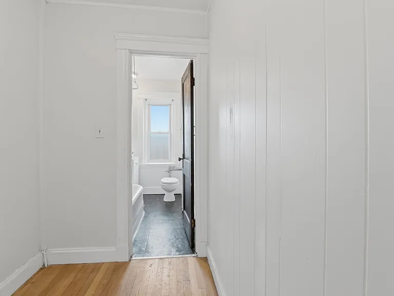 32 Greenwood Ave #20 — Photo 11