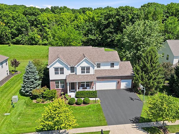 3rd image of 5817 Edgebrook Dr