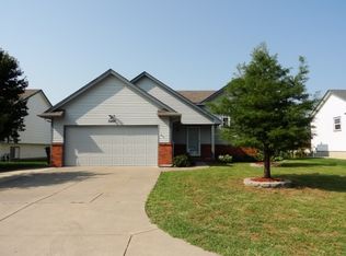 7404 E Brookview Cir, Wichita, KS 67226