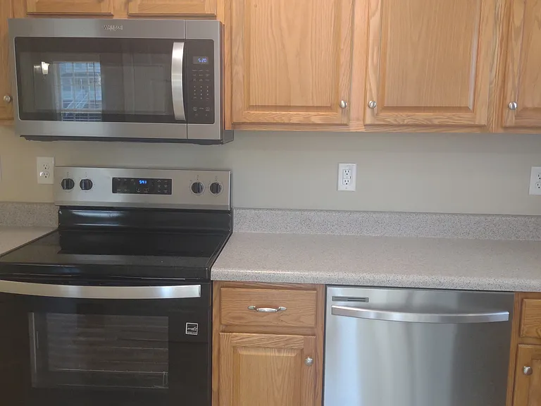 9606 Lockberry Ridge Loop — Photo 11