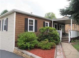 497 Westchester Dr, North Huntingdon, PA 15642