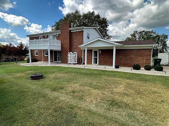 3rd image of 148 Rosewood Ln