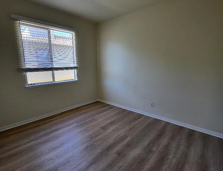 5850 El Dorado Ave — Photo 7