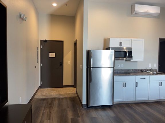 3rd image of 107 S Water St #1