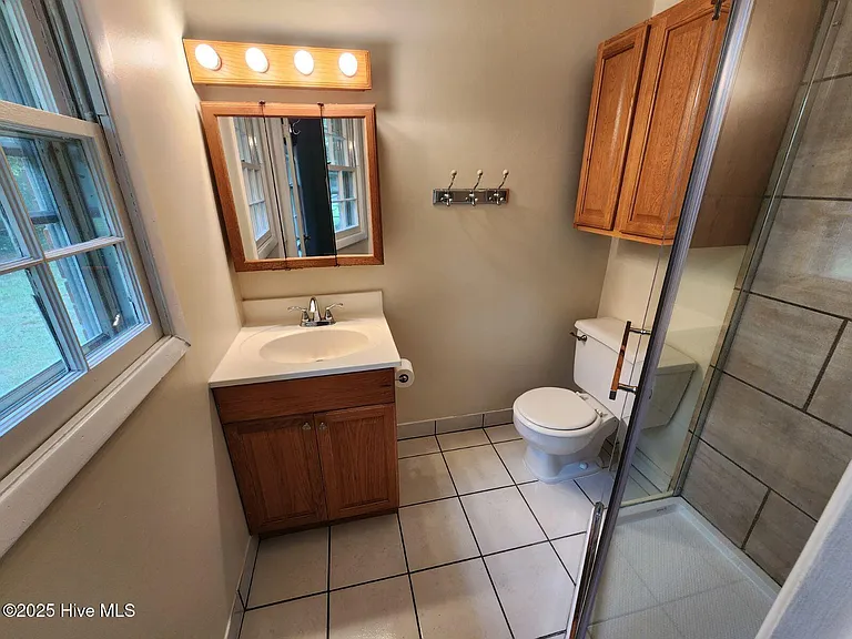 818 Williams St — Photo 20