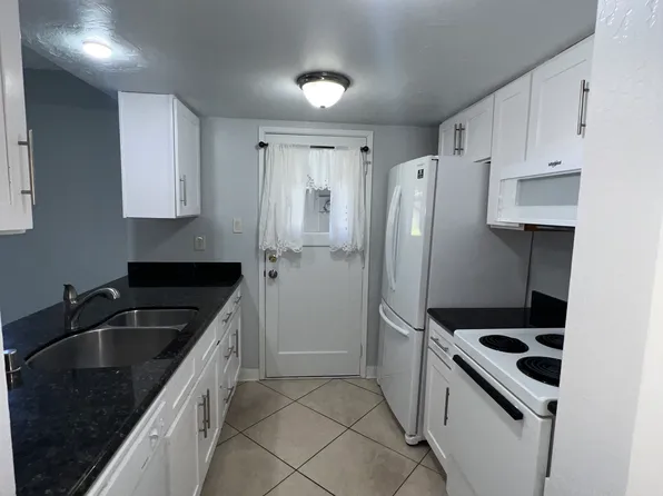 3464 Willis Dr, Napa, CA 94558