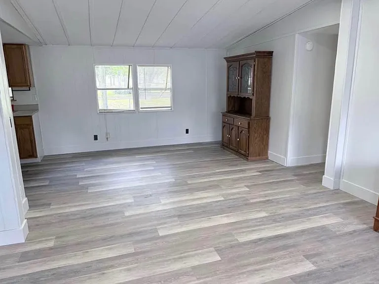 20504 Spanish Ln — Photo 17
