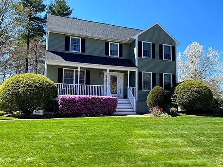 1st image of 13 Wentworth Dr