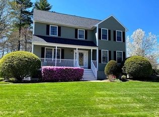 13 Wentworth Dr, Beverly, MA 01915